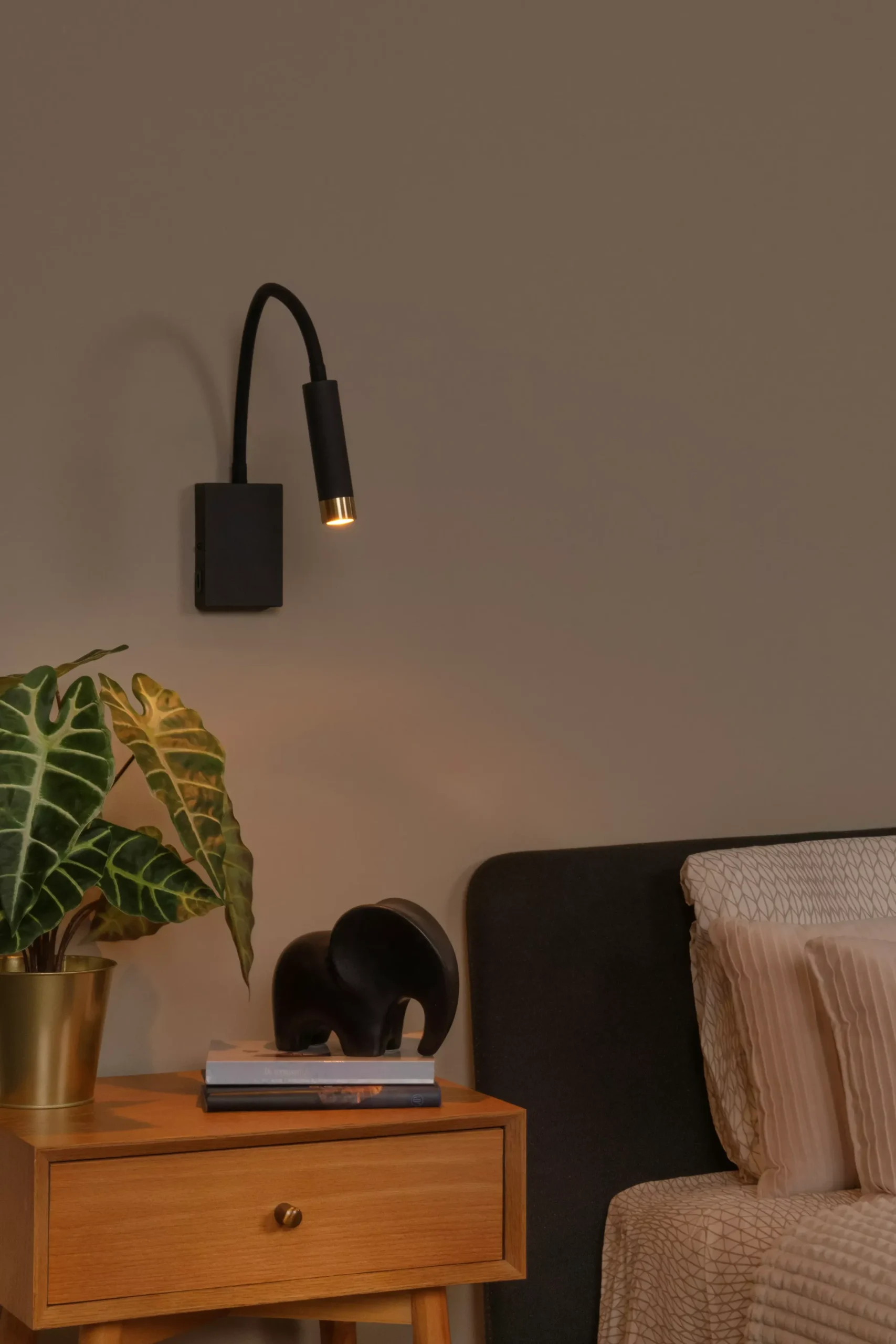 ALEC - Wandspot / Wandlamp - LED - G9 - 1x3W 2700K - Inclusief omwisselbare ringen - Zwart*Lucide Best