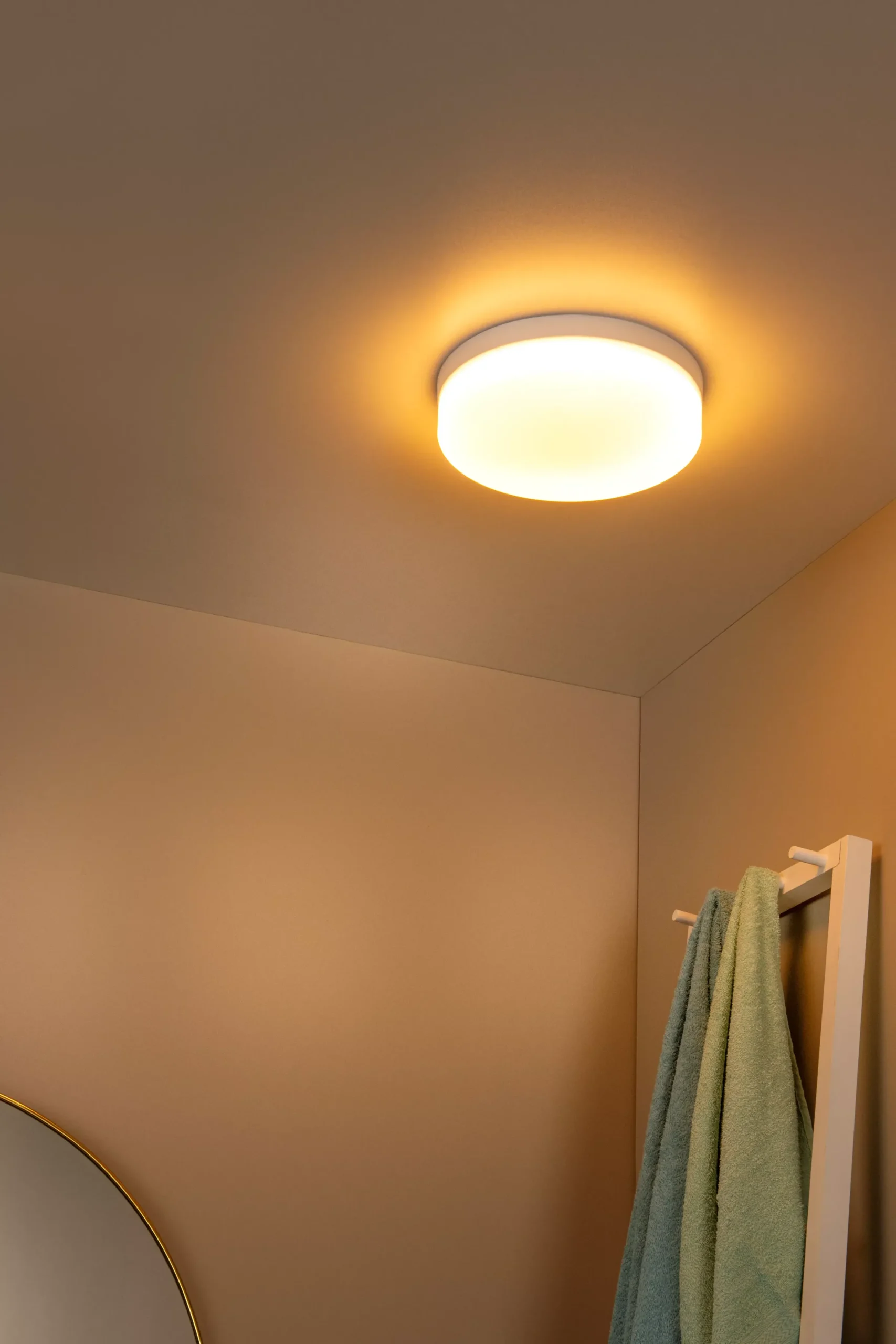 BISKIT - Plafonnière Badkamer - Ø 28 cm - LED - 1x18W 2700K - IP44 - Beweging & dag/nacht sensor - Wit*Lucide Discount