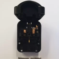 CONVERTOR PLUG - Stekker 3-pin - 13A - Zwart*Lucide Sale