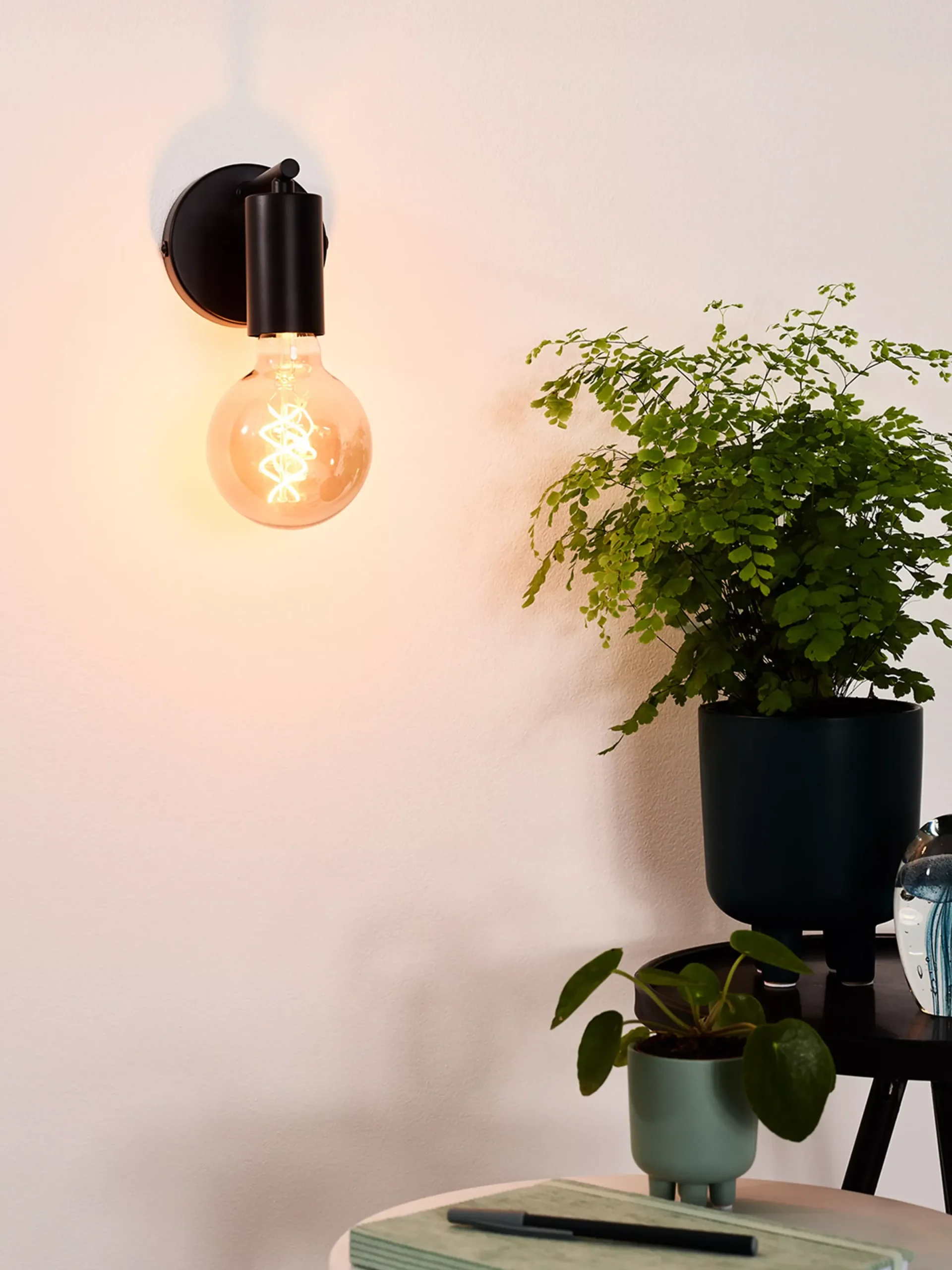 LEANNE - Wandlamp - 1xE27 - Zwart*Lucide Fashion