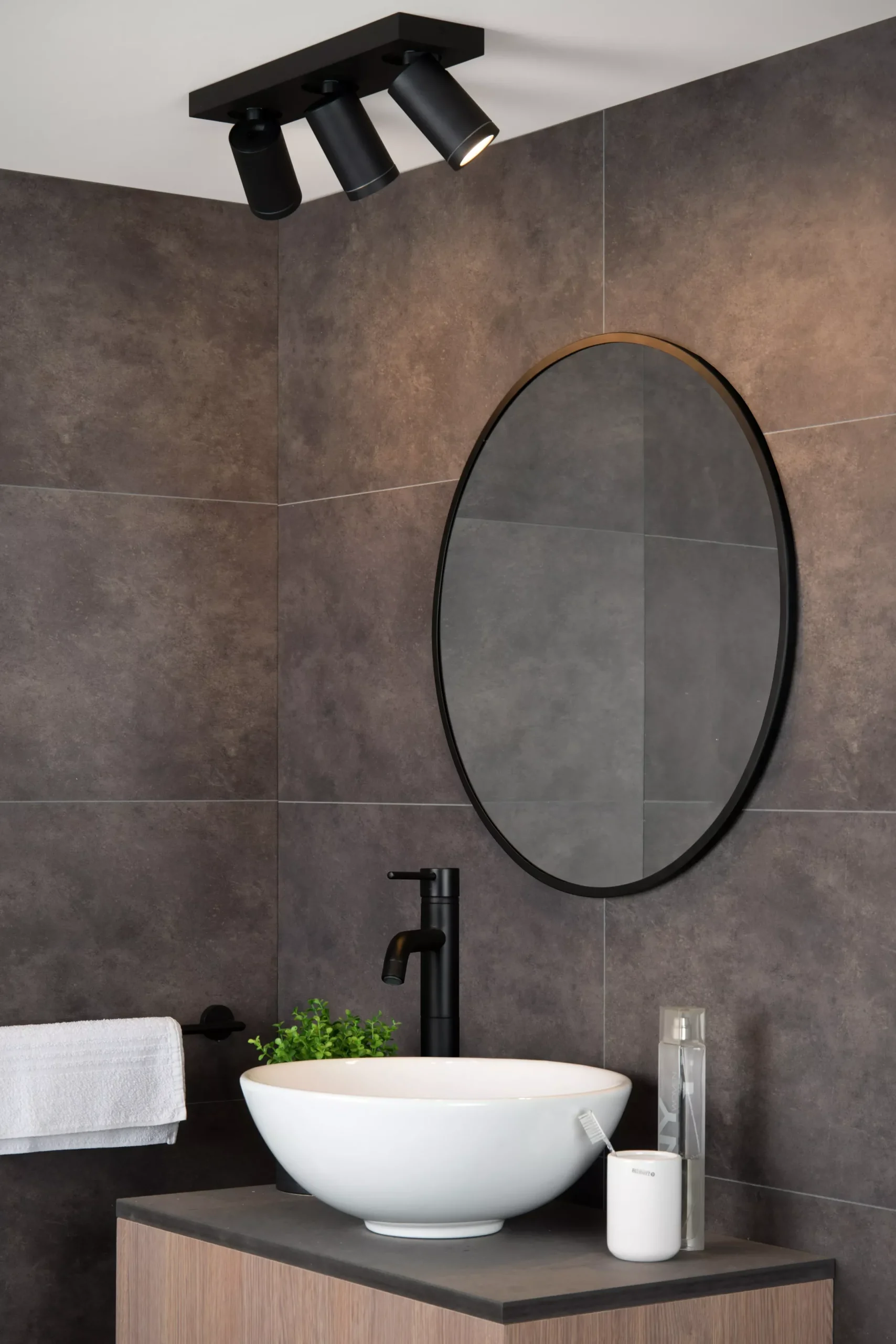 TAYLOR - Plafondspot Badkamer - LED Dim to warm - GU10 - 3x5W 2200K/3000K - IP44 - Zwart*Lucide Best