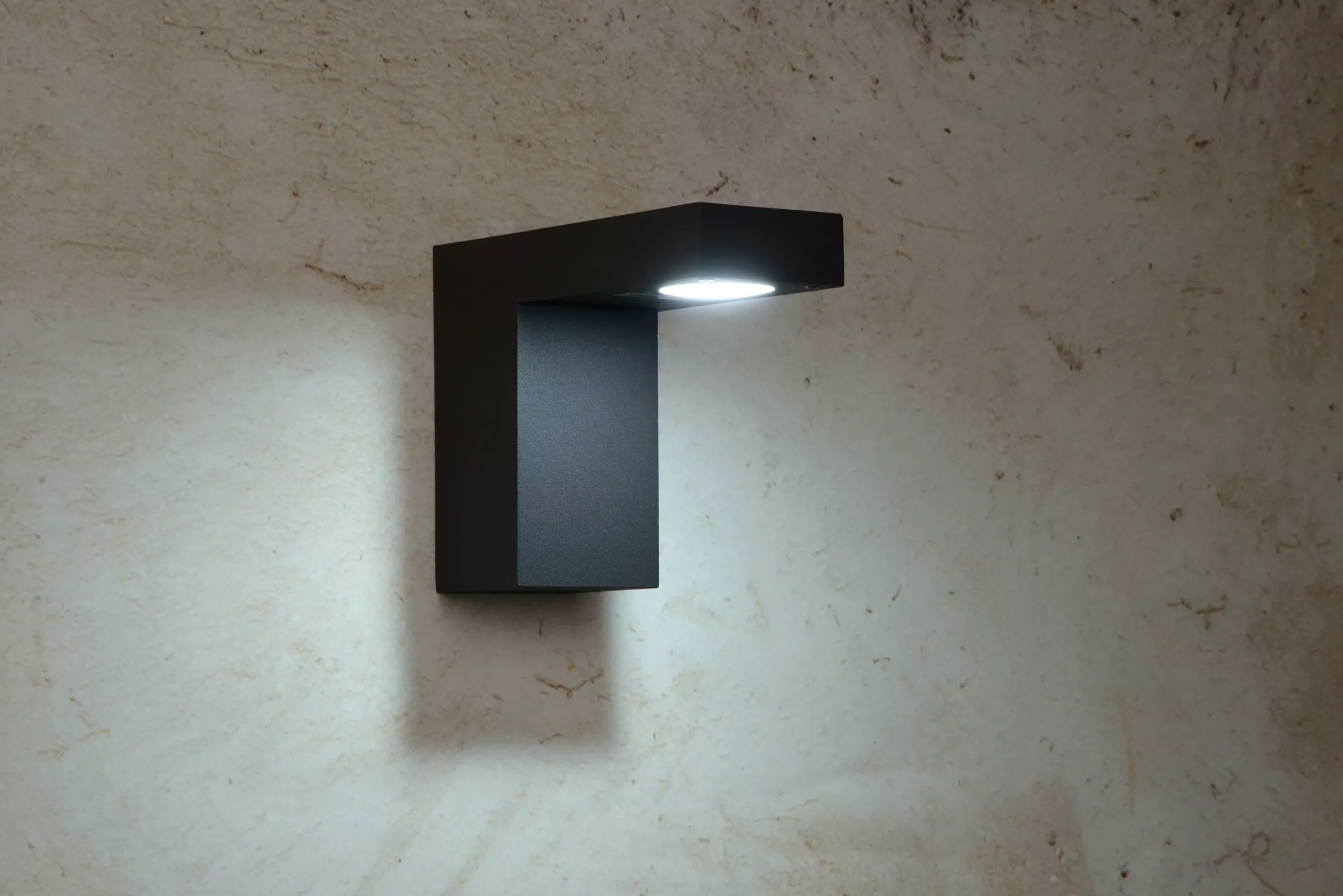 TEXAS - Wandspot / Wandlamp Binnen/Buiten - LED - 1x7W 3000K - IP54 - Antraciet*Lucide Shop